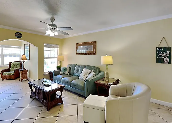Apartment Barefoot B-201 Clearwater Beach