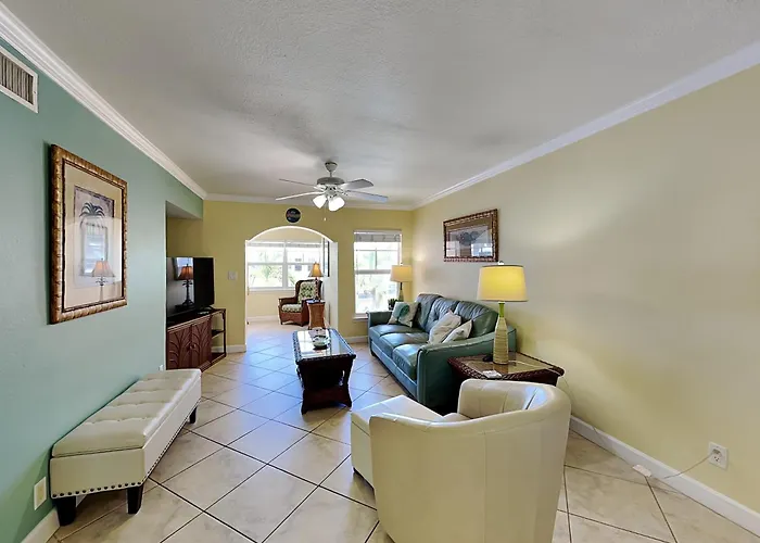 Apartment Barefoot B-201 Clearwater Beach